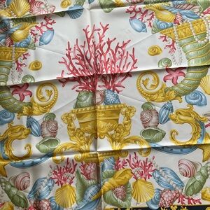 Atlantis Paradise Island Bahamas Scarf Ocean Fish Italian Silk Made In Italy